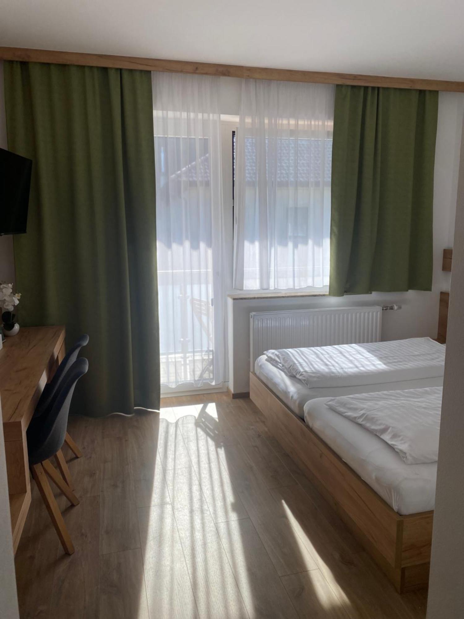 Pension Kinzl Mit E-Ladestation Offenhausen 外观 照片